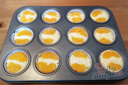Příprava receptu Rychlé tvarohové muffiny s ovocem, krok 2